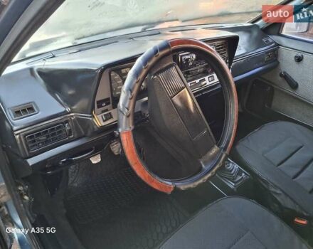 Зеленый Фольксваген Сантана, объемом двигателя 1.76 л и пробегом 300 тыс. км за 1000 $, фото 17 на Automoto.ua