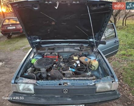 Зеленый Фольксваген Сантана, объемом двигателя 1.76 л и пробегом 300 тыс. км за 1000 $, фото 32 на Automoto.ua