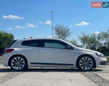 Белый Фольксваген Скирокко, объемом двигателя 1.98 л и пробегом 185 тыс. км за 8800 $, фото 5 на Automoto.ua