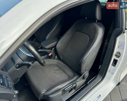 Белый Фольксваген Скирокко, объемом двигателя 1.97 л и пробегом 350 тыс. км за 5999 $, фото 23 на Automoto.ua