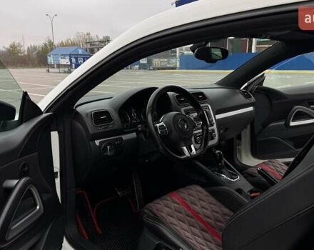 Білий Фольксваген Скірокко, об'ємом двигуна 1.39 л та пробігом 223 тис. км за 9800 $, фото 17 на Automoto.ua