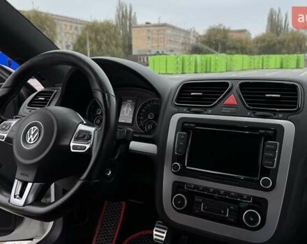 Білий Фольксваген Скірокко, об'ємом двигуна 1.39 л та пробігом 223 тис. км за 9800 $, фото 25 на Automoto.ua