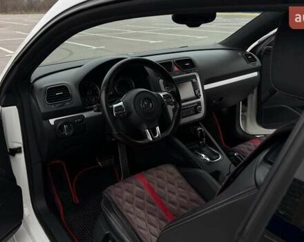 Білий Фольксваген Скірокко, об'ємом двигуна 1.39 л та пробігом 223 тис. км за 9800 $, фото 18 на Automoto.ua