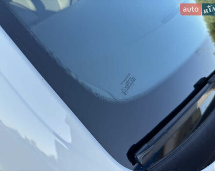 Білий Фольксваген Скірокко, об'ємом двигуна 1.98 л та пробігом 130 тис. км за 13000 $, фото 13 на Automoto.ua