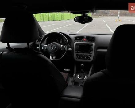 Білий Фольксваген Скірокко, об'ємом двигуна 1.39 л та пробігом 223 тис. км за 9800 $, фото 16 на Automoto.ua