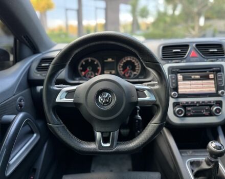 Белый Фольксваген Скирокко, объемом двигателя 2 л и пробегом 350 тыс. км за 5999 $, фото 16 на Automoto.ua