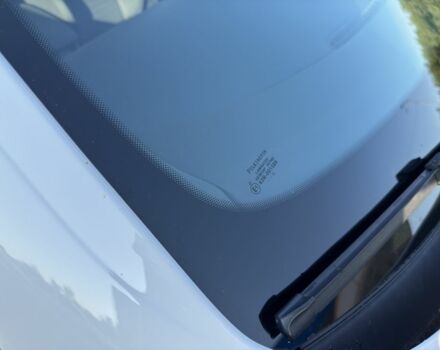 Белый Фольксваген Скирокко, объемом двигателя 2 л и пробегом 130 тыс. км за 10500 $, фото 5 на Automoto.ua