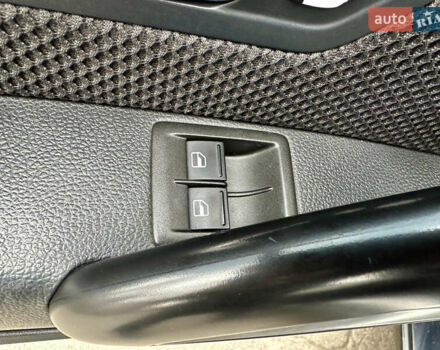 Черный Фольксваген Скирокко, объемом двигателя 1.39 л и пробегом 217 тыс. км за 7500 $, фото 27 на Automoto.ua