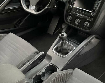 Фольксваген Скирокко 2009 в Львове на Automoto.ua Черный Фольксваген Скирокко, объемом двигателя 1.98 л и пробегом 207 тыс. км за 9000 $, фото 7 на Automoto.ua