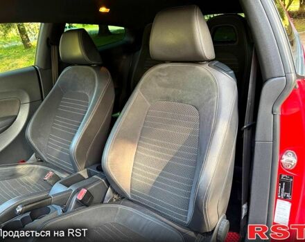 Красный Фольксваген Скирокко, объемом двигателя 1.4 л и пробегом 228 тыс. км за 6950 $, фото 11 на Automoto.ua