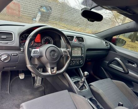 Червоний Фольксваген Скірокко, об'ємом двигуна 2 л та пробігом 145 тис. км за 7900 $, фото 7 на Automoto.ua