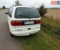 Белый Фольксваген Шаран, объемом двигателя 1.9 л и пробегом 360 тыс. км за 2800 $, фото 2 на Automoto.ua