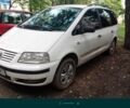 Белый Фольксваген Шаран, объемом двигателя 0 л и пробегом 400 тыс. км за 2200 $, фото 1 на Automoto.ua