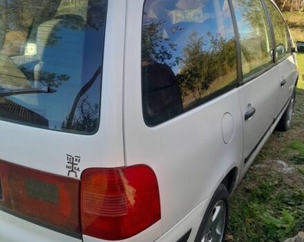 Белый Фольксваген Шаран, объемом двигателя 1.9 л и пробегом 390 тыс. км за 4300 $, фото 13 на Automoto.ua