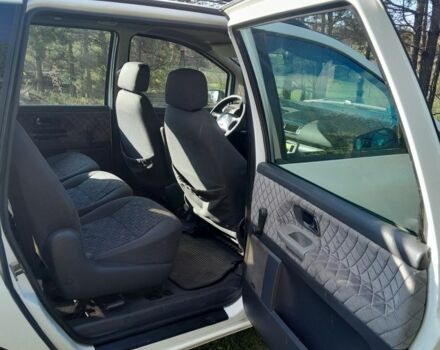 Белый Фольксваген Шаран, объемом двигателя 1.9 л и пробегом 390 тыс. км за 4300 $, фото 8 на Automoto.ua