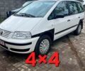 Белый Фольксваген Шаран, объемом двигателя 1.9 л и пробегом 250 тыс. км за 4400 $, фото 1 на Automoto.ua