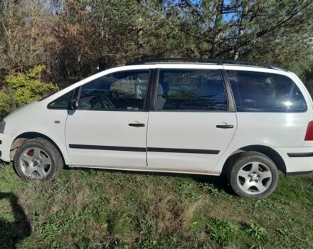 Белый Фольксваген Шаран, объемом двигателя 1.9 л и пробегом 390 тыс. км за 4300 $, фото 1 на Automoto.ua