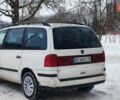 Белый Фольксваген Шаран, объемом двигателя 1.9 л и пробегом 298 тыс. км за 3399 $, фото 5 на Automoto.ua