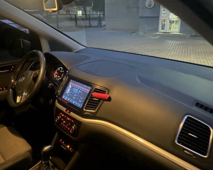 Білий Фольксваген Шаран, об'ємом двигуна 2 л та пробігом 263 тис. км за 11700 $, фото 2 на Automoto.ua