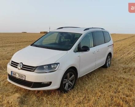Белый Фольксваген Шаран, объемом двигателя 1.4 л и пробегом 245 тыс. км за 9920 $, фото 2 на Automoto.ua