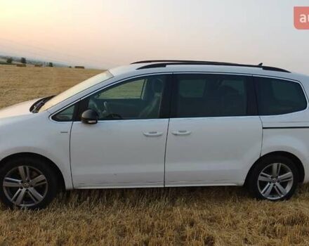 Белый Фольксваген Шаран, объемом двигателя 1.4 л и пробегом 245 тыс. км за 9920 $, фото 5 на Automoto.ua