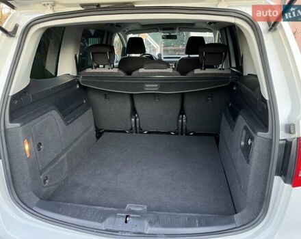 Белый Фольксваген Шаран, объемом двигателя 2 л и пробегом 235 тыс. км за 11350 $, фото 35 на Automoto.ua