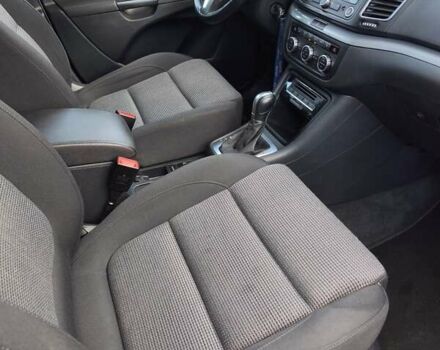 Белый Фольксваген Шаран, объемом двигателя 2 л и пробегом 246 тыс. км за 14299 $, фото 39 на Automoto.ua