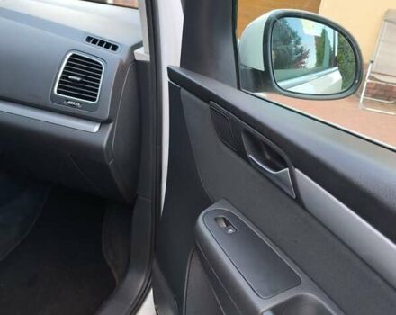 Белый Фольксваген Шаран, объемом двигателя 2 л и пробегом 246 тыс. км за 14299 $, фото 35 на Automoto.ua