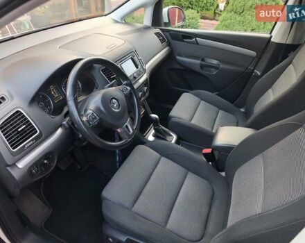 Белый Фольксваген Шаран, объемом двигателя 2 л и пробегом 246 тыс. км за 14299 $, фото 14 на Automoto.ua