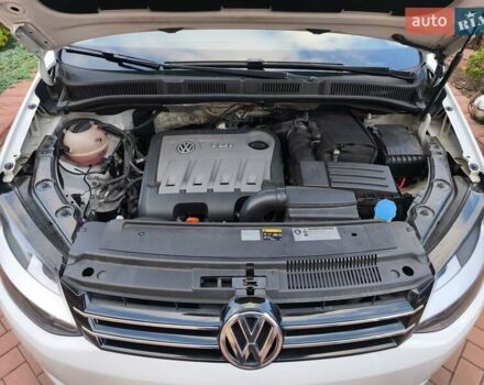 Белый Фольксваген Шаран, объемом двигателя 2 л и пробегом 246 тыс. км за 14299 $, фото 42 на Automoto.ua