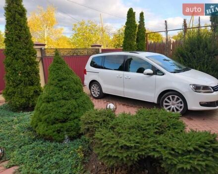 Белый Фольксваген Шаран, объемом двигателя 2 л и пробегом 246 тыс. км за 14299 $, фото 13 на Automoto.ua