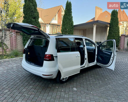 Фольксваген Шаран 2017 в Черновцах на Automoto.ua Белый Фольксваген Шаран, объемом двигателя 1.97 л и пробегом 280 тыс. км за 18800 $, фото 44 на Automoto.ua