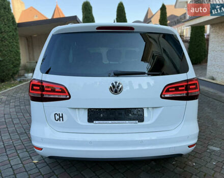 Фольксваген Шаран 2017 в Черновцах на Automoto.ua Белый Фольксваген Шаран, объемом двигателя 1.97 л и пробегом 280 тыс. км за 18800 $, фото 8 на Automoto.ua