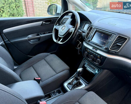 Фольксваген Шаран 2017 в Черновцах на Automoto.ua Белый Фольксваген Шаран, объемом двигателя 1.97 л и пробегом 280 тыс. км за 18800 $, фото 26 на Automoto.ua