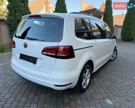 Фольксваген Шаран 2017 в Черновцах на Automoto.ua Белый Фольксваген Шаран, объемом двигателя 1.97 л и пробегом 280 тыс. км за 18800 $, фото 7 на Automoto.ua