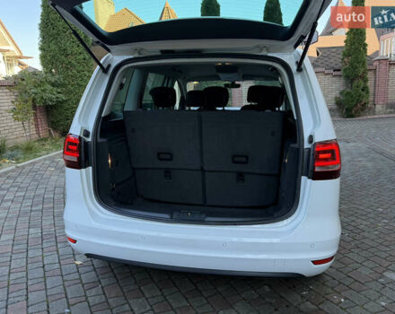 Фольксваген Шаран 2017 в Черновцах на Automoto.ua Белый Фольксваген Шаран, объемом двигателя 1.97 л и пробегом 280 тыс. км за 18800 $, фото 36 на Automoto.ua