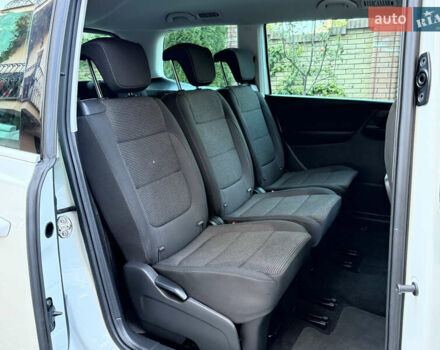 Фольксваген Шаран 2017 в Черновцах на Automoto.ua Белый Фольксваген Шаран, объемом двигателя 1.97 л и пробегом 280 тыс. км за 18800 $, фото 28 на Automoto.ua