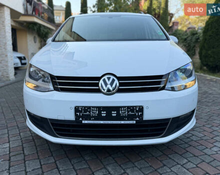 Фольксваген Шаран 2017 в Черновцах на Automoto.ua Белый Фольксваген Шаран, объемом двигателя 1.97 л и пробегом 280 тыс. км за 18800 $, фото 2 на Automoto.ua