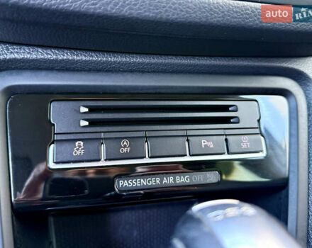 Фольксваген Шаран 2017 в Черновцах на Automoto.ua Белый Фольксваген Шаран, объемом двигателя 1.97 л и пробегом 280 тыс. км за 18800 $, фото 18 на Automoto.ua