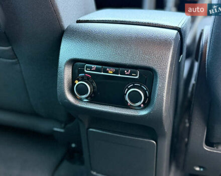 Фольксваген Шаран 2017 в Черновцах на Automoto.ua Белый Фольксваген Шаран, объемом двигателя 1.97 л и пробегом 280 тыс. км за 18800 $, фото 30 на Automoto.ua