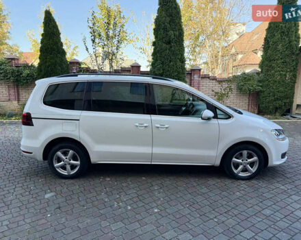 Фольксваген Шаран 2017 в Черновцах на Automoto.ua Белый Фольксваген Шаран, объемом двигателя 1.97 л и пробегом 280 тыс. км за 18800 $, фото 5 на Automoto.ua