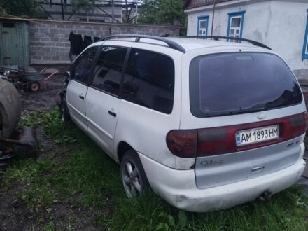 Фольксваген Шаран 2000 у Коростене на Automoto.ua Білий Фольксваген Шаран, об'ємом двигуна 1.9 л та пробігом 500 тис. км за 2200 $, фото 1 на Automoto.ua