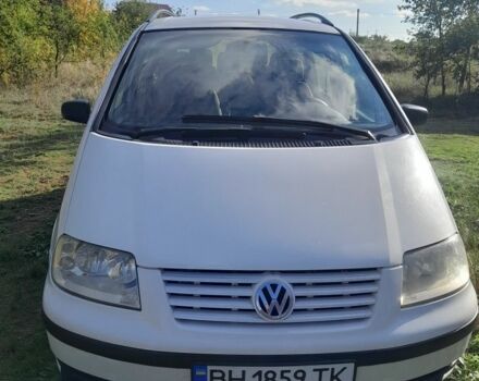 Белый Фольксваген Шаран, объемом двигателя 1.9 л и пробегом 390 тыс. км за 4300 $, фото 1 на Automoto.ua