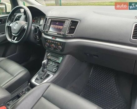 Бежевый Фольксваген Шаран, объемом двигателя 1.98 л и пробегом 235 тыс. км за 15999 $, фото 22 на Automoto.ua