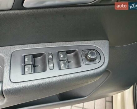 Бежевый Фольксваген Шаран, объемом двигателя 1.98 л и пробегом 235 тыс. км за 15999 $, фото 32 на Automoto.ua