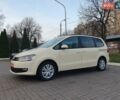 Бежевый Фольксваген Шаран, объемом двигателя 1.98 л и пробегом 235 тыс. км за 15999 $, фото 1 на Automoto.ua