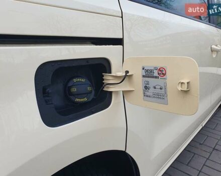 Бежевый Фольксваген Шаран, объемом двигателя 1.98 л и пробегом 235 тыс. км за 15999 $, фото 18 на Automoto.ua