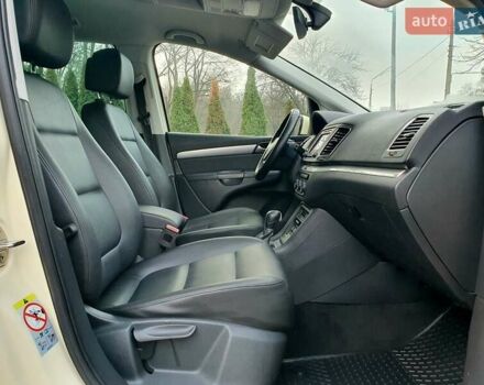 Бежевый Фольксваген Шаран, объемом двигателя 1.98 л и пробегом 235 тыс. км за 15999 $, фото 44 на Automoto.ua