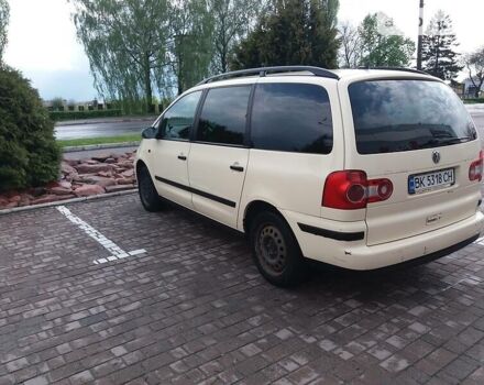 Бежевый Фольксваген Шаран, объемом двигателя 1.9 л и пробегом 343 тыс. км за 3500 $, фото 12 на Automoto.ua