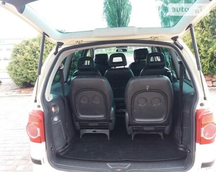 Бежевый Фольксваген Шаран, объемом двигателя 1.9 л и пробегом 343 тыс. км за 3500 $, фото 16 на Automoto.ua